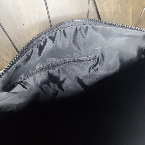 NWT Disney Minnie Mouse Large Tote/ Weekender Bag by Bioworld 22 x 14 x 7 - Picture 10 of 13